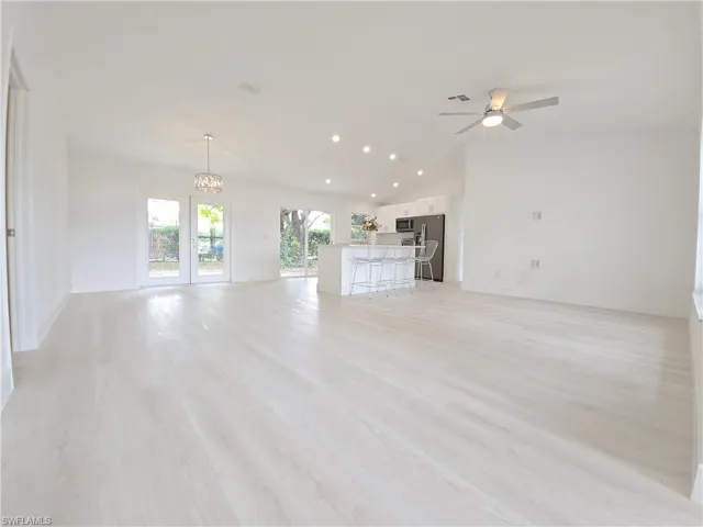 687 Grove Dr, Naples, Florida 34120
