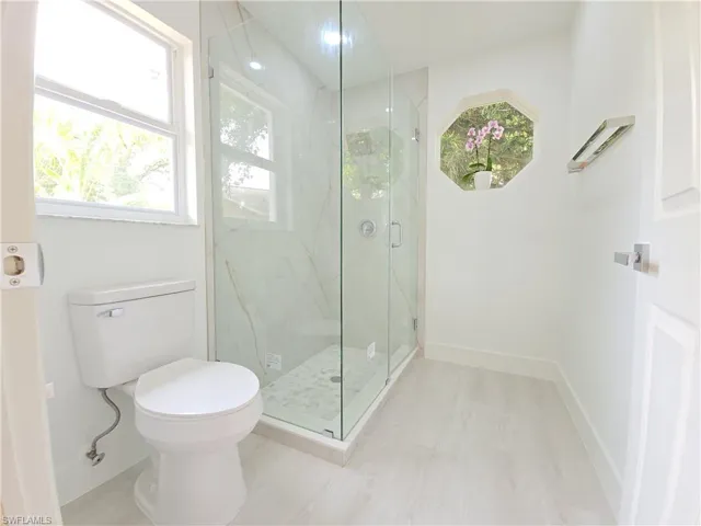 687 Grove Dr, Naples, Florida 34120