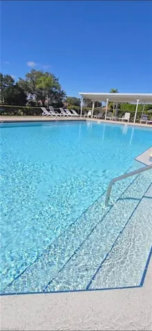 687 Grove Dr, Naples, Florida 34120