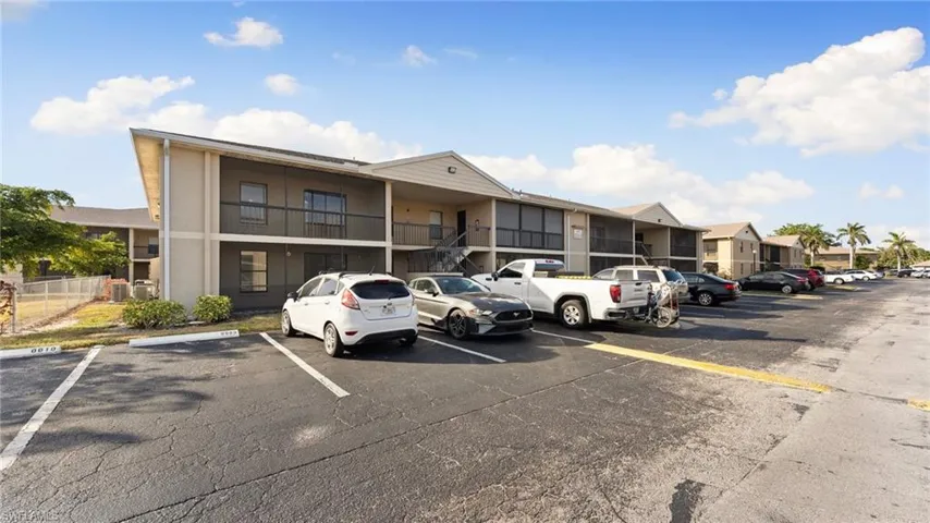 5313  Summerlin  RD, Fort Myers, FL 33919