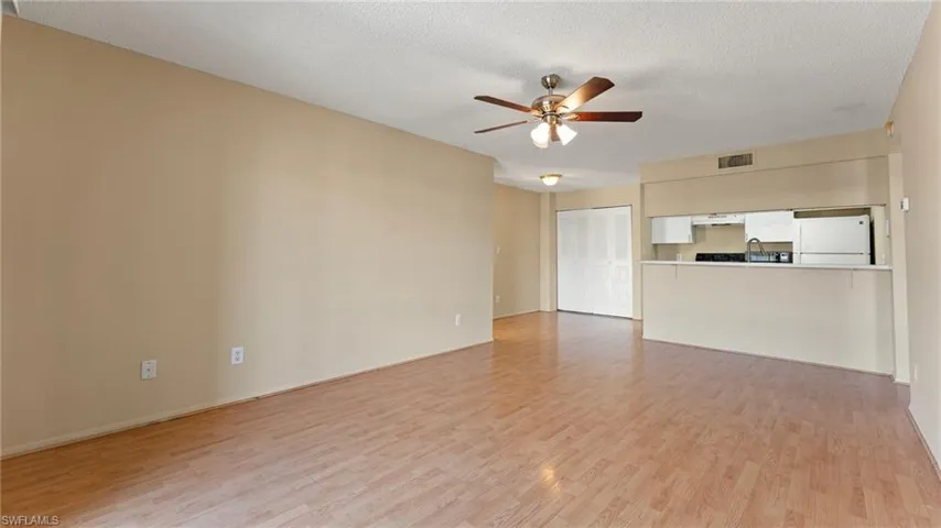 5313  Summerlin  RD, Fort Myers, FL 33919