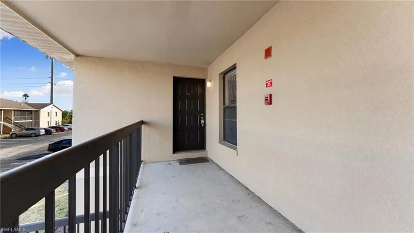 5313  Summerlin  RD, Fort Myers, FL 33919