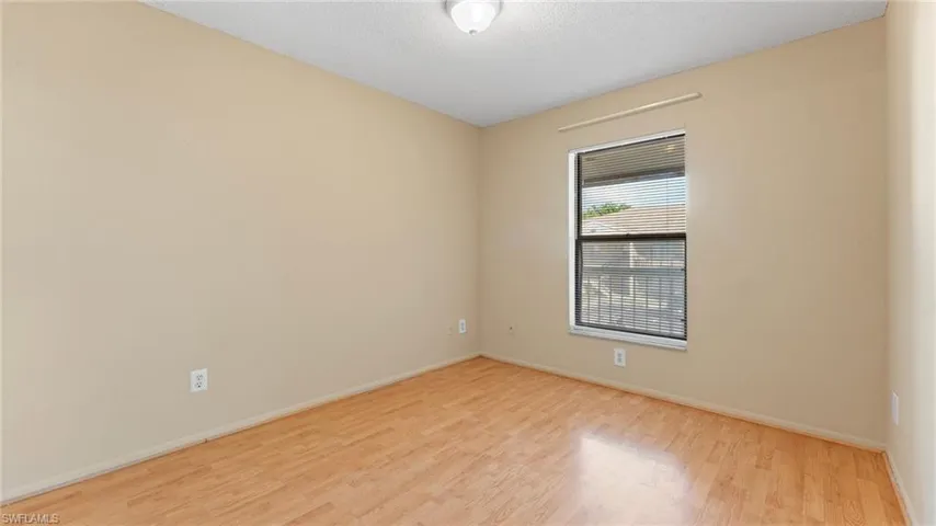 5313  Summerlin  RD, Fort Myers, FL 33919