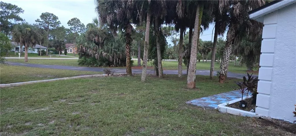 2661  4th NW ST, Naples, FL 34120