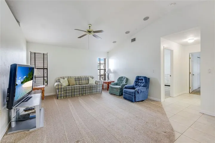 Open concept floorplan flowing from Kitchen