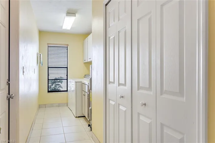 Double Pantry Foyer w Laundry & Sink in rear