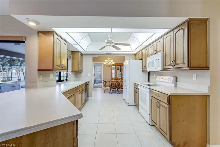1002 5th St, Cape Coral, Florida 33990