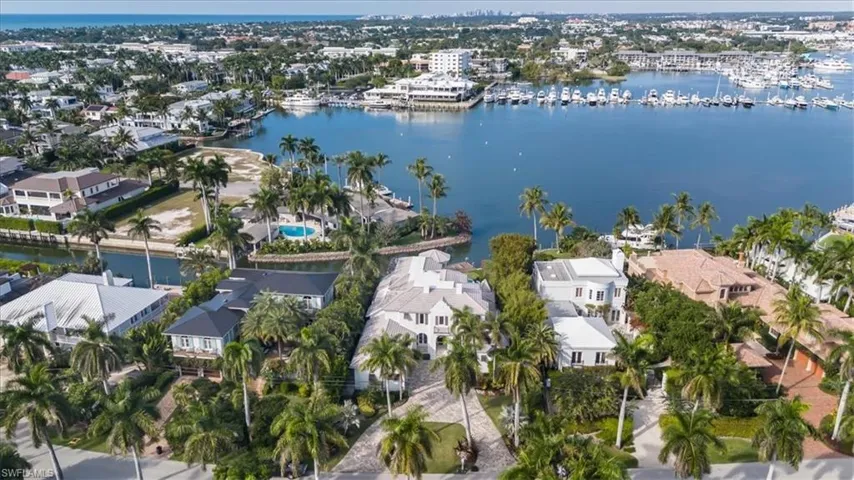 793 17th Ave S, Naples, Florida 34102