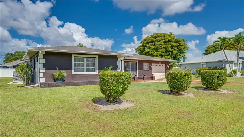 3520 Se 3rd Pl, Cape Coral, Florida 33904