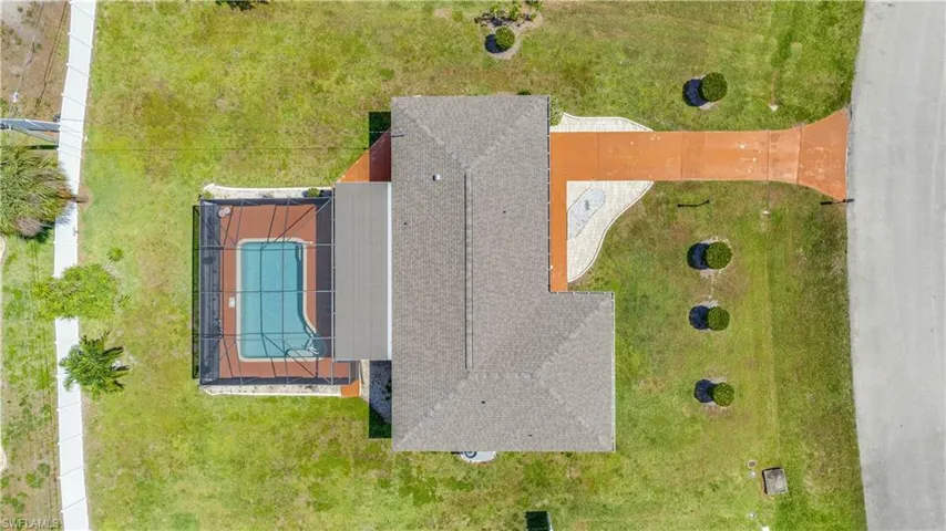 3520 Se 3rd Pl, Cape Coral, Florida 33904
