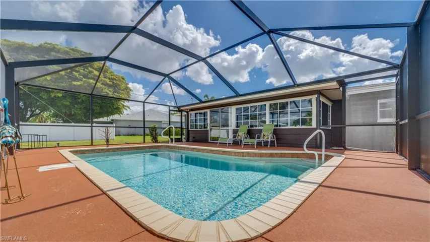 3520 Se 3rd Pl, Cape Coral, Florida 33904