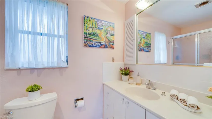 3520 Se 3rd Pl, Cape Coral, Florida 33904
