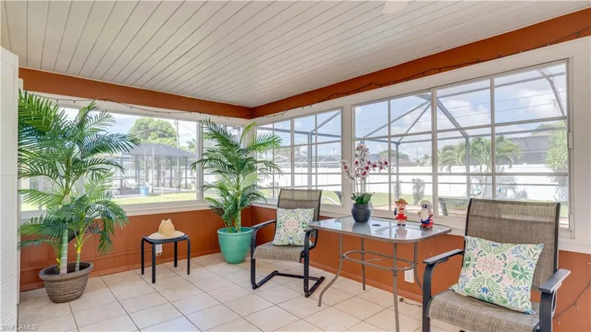 3520 Se 3rd Pl, Cape Coral, Florida 33904