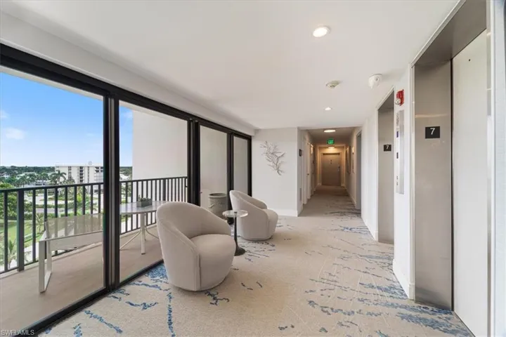 2171  Gulf Shore N BLVD, Naples, FL 34102