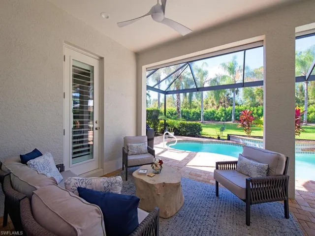 Covered lanai area