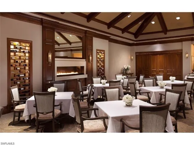 Dining space featuring crown molding and recessed lighting