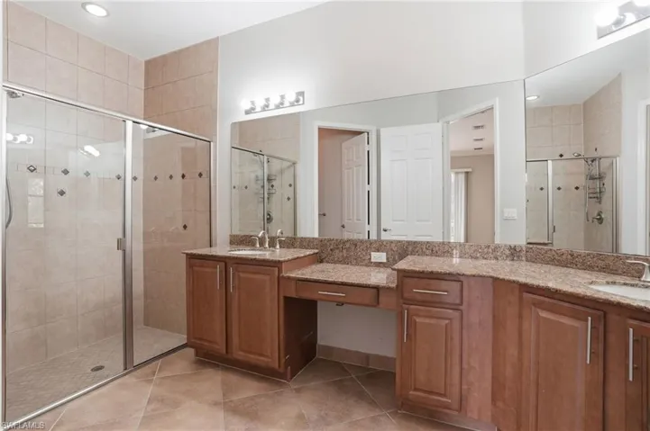 Ensuite bath.