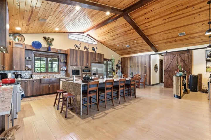 842 Hunting Club Ave, Clewiston, Florida 33440