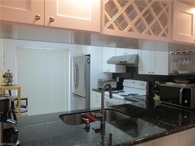 4010 Ice Castle Way 7, Naples, Florida 34112