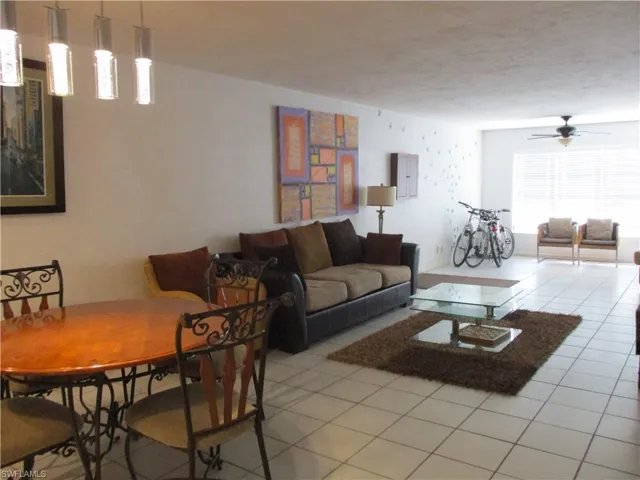 4010 Ice Castle Way 7, Naples, Florida 34112