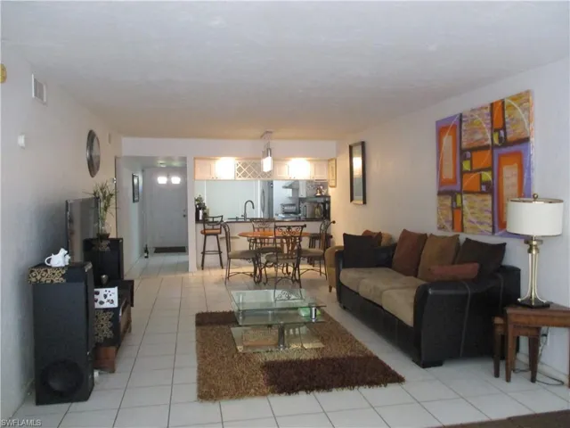 4010 Ice Castle Way 7, Naples, Florida 34112