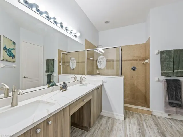 6021 Jonathans Bay Cir 302, Fort Myers, Florida 33908