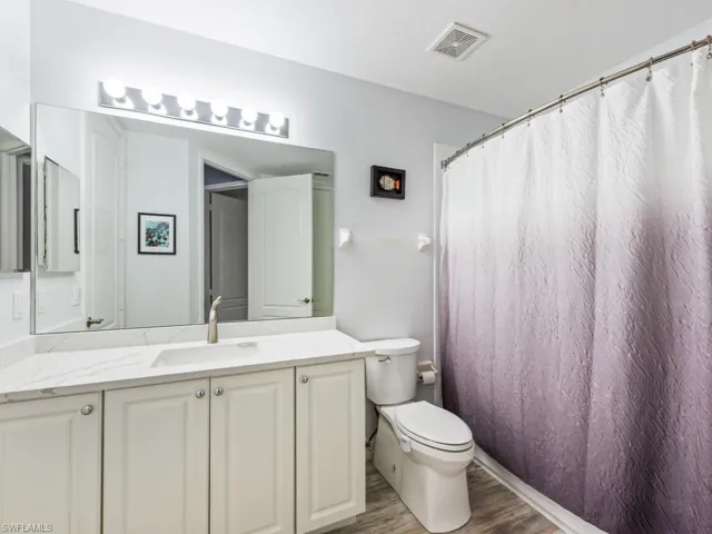 6021 Jonathans Bay Cir 302, Fort Myers, Florida 33908