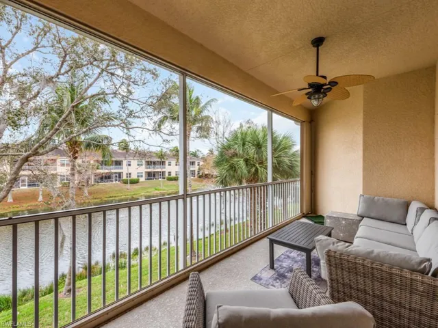 6021 Jonathans Bay Cir 302, Fort Myers, Florida 33908