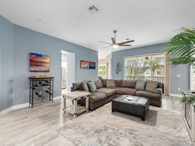6021 Jonathans Bay Cir 302, Fort Myers, Florida 33908