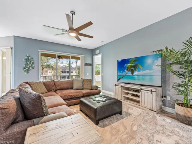 6021 Jonathans Bay Cir 302, Fort Myers, Florida 33908