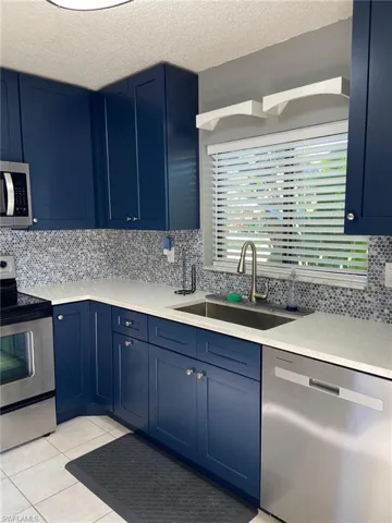 1442 Park Shore Cir 1, Fort Myers, Florida 33901