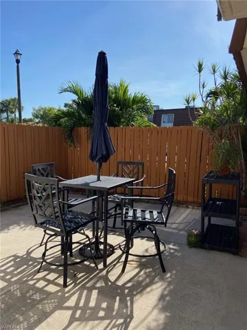 1442 Park Shore Cir 1, Fort Myers, Florida 33901