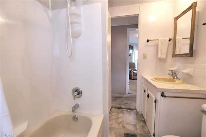 123  Granada  ST, Fort Myers, FL 33905