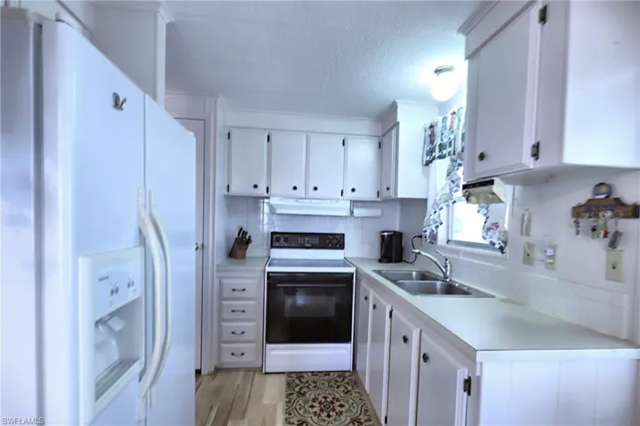 123  Granada  ST, Fort Myers, FL 33905