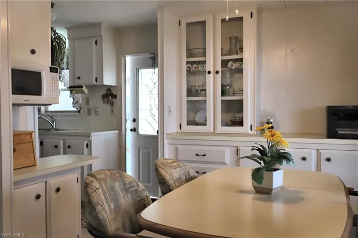123  Granada  ST, Fort Myers, FL 33905