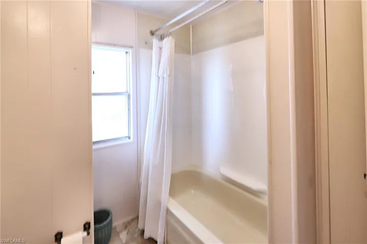 123  Granada  ST, Fort Myers, FL 33905