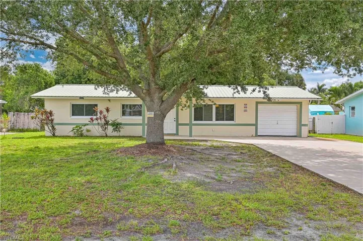 1130 Travis Ave, North Fort Myers, Florida 33903