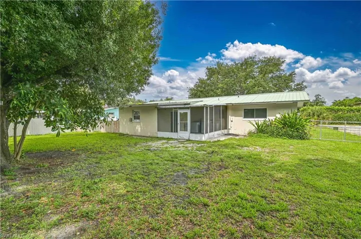 1130 Travis Ave, North Fort Myers, Florida 33903