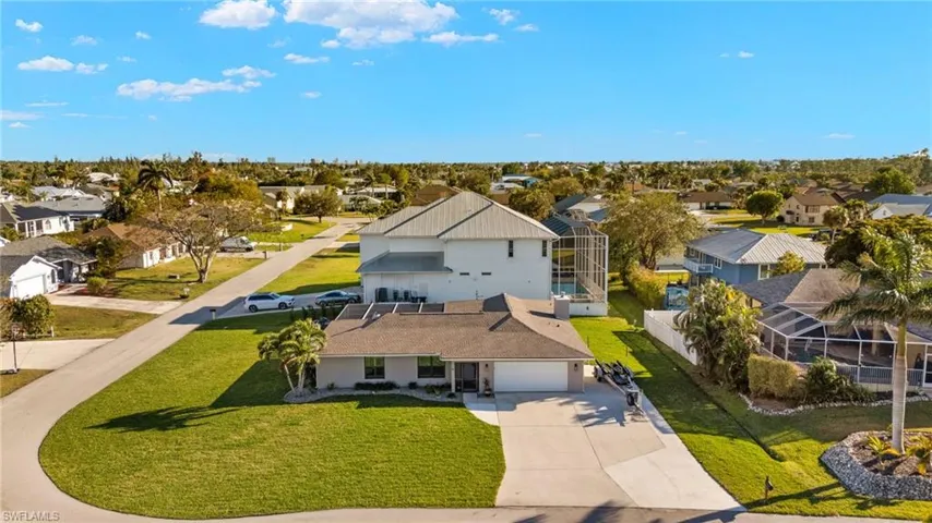 6027  Lake Grasmere  WAY, Fort Myers, FL 33908