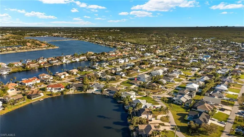 6027  Lake Grasmere  WAY, Fort Myers, FL 33908