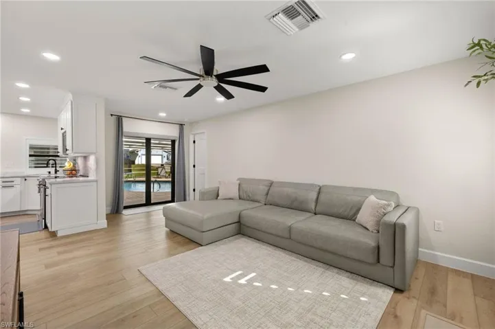 6027  Lake Grasmere  WAY, Fort Myers, FL 33908