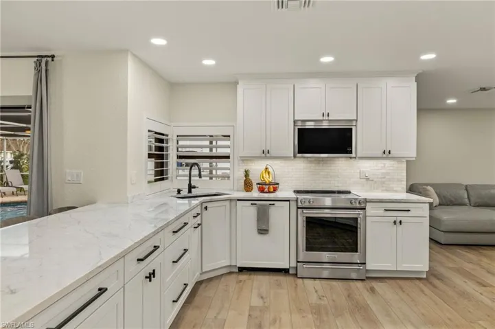 6027  Lake Grasmere  WAY, Fort Myers, FL 33908