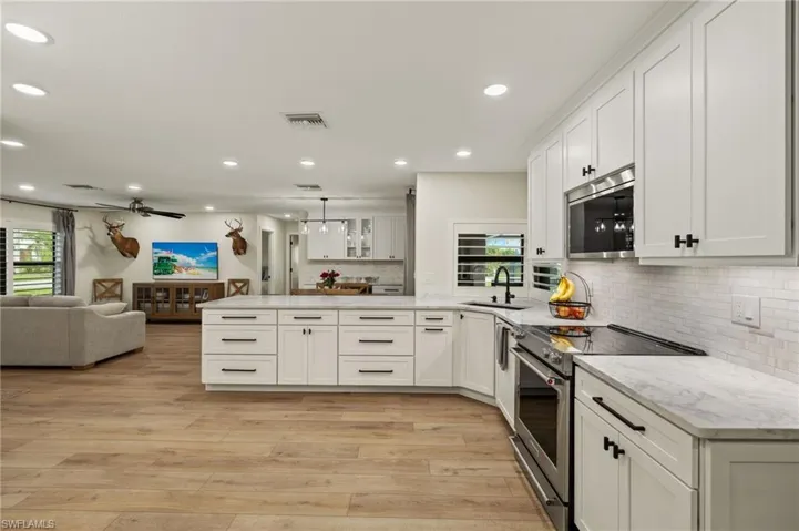 6027  Lake Grasmere  WAY, Fort Myers, FL 33908