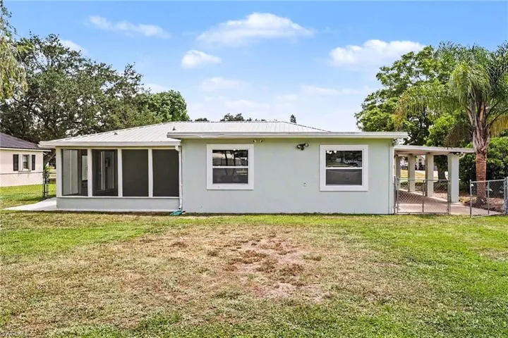 205 E Sugarland Cir, Clewiston, FL 33440