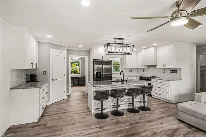 205 E Sugarland Cir, Clewiston, FL 33440