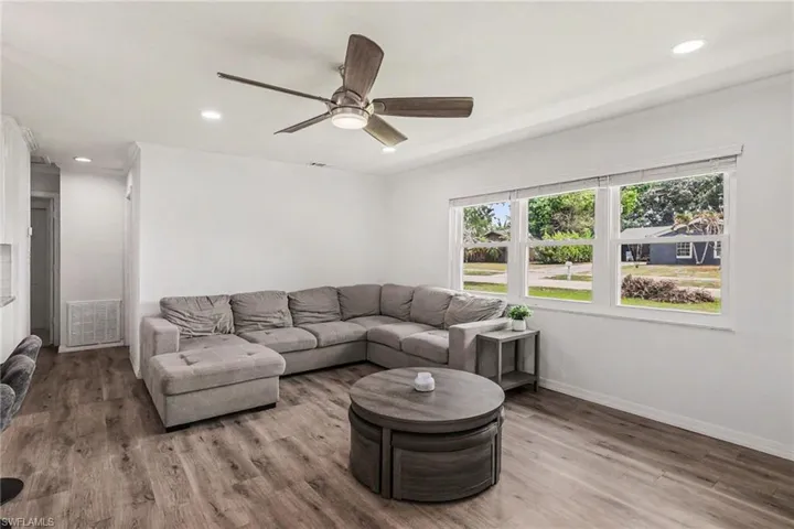 205 E Sugarland Cir, Clewiston, FL 33440