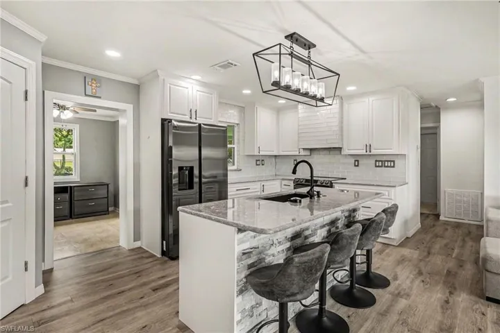 205 E Sugarland Cir, Clewiston, FL 33440