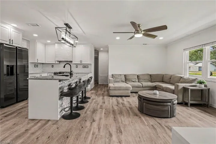 205 E Sugarland Cir, Clewiston, FL 33440