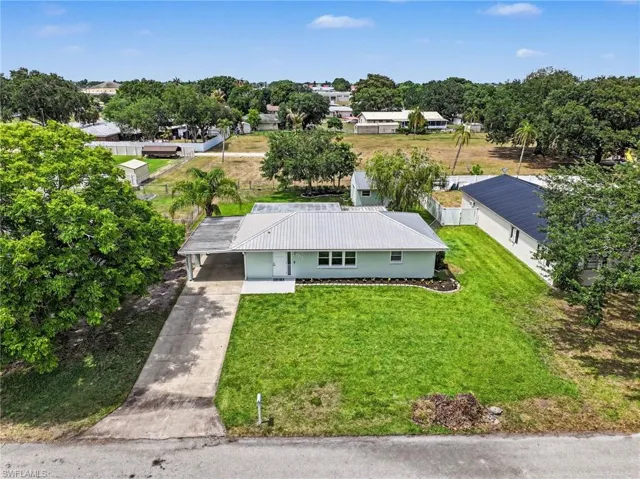 205 E Sugarland Cir, Clewiston, FL 33440