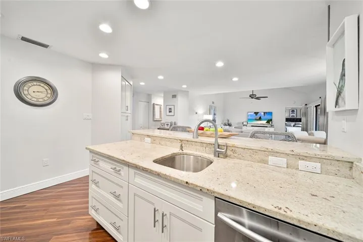 15101  Bagpipe  WAY, Fort Myers, FL 33912